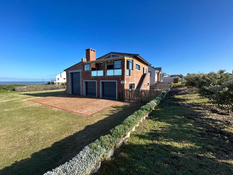 To Let 1 Bedroom Property for Rent in Cape St Francis Eastern Cape
